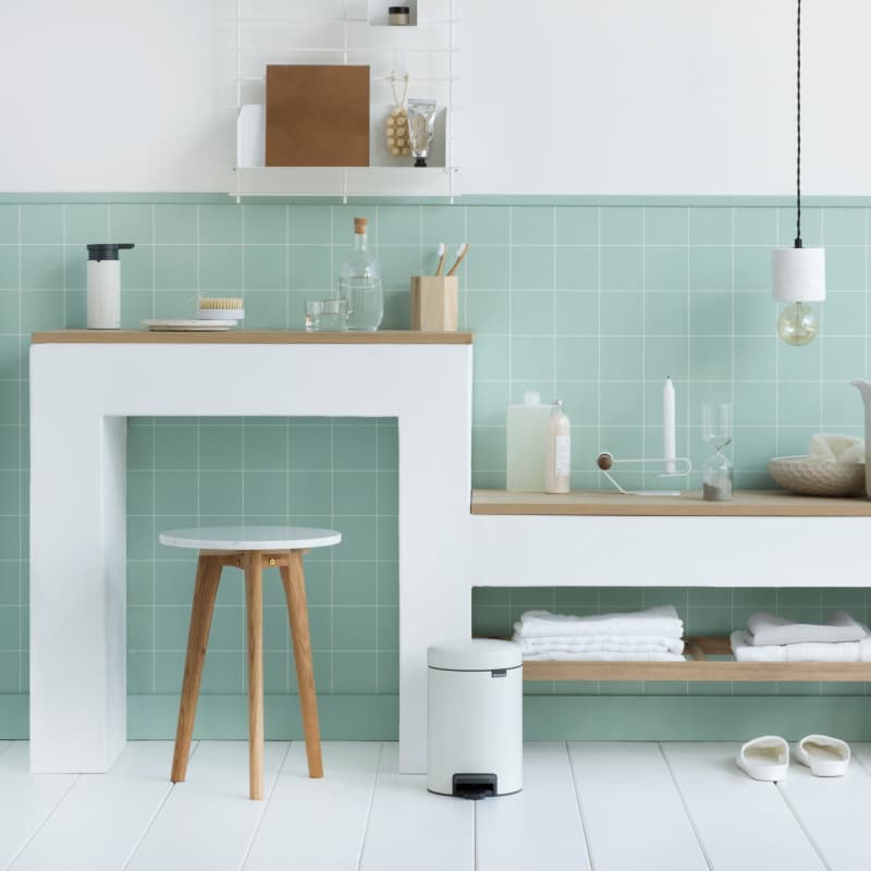 Cubo C/Pedal Blanco - Vista 3