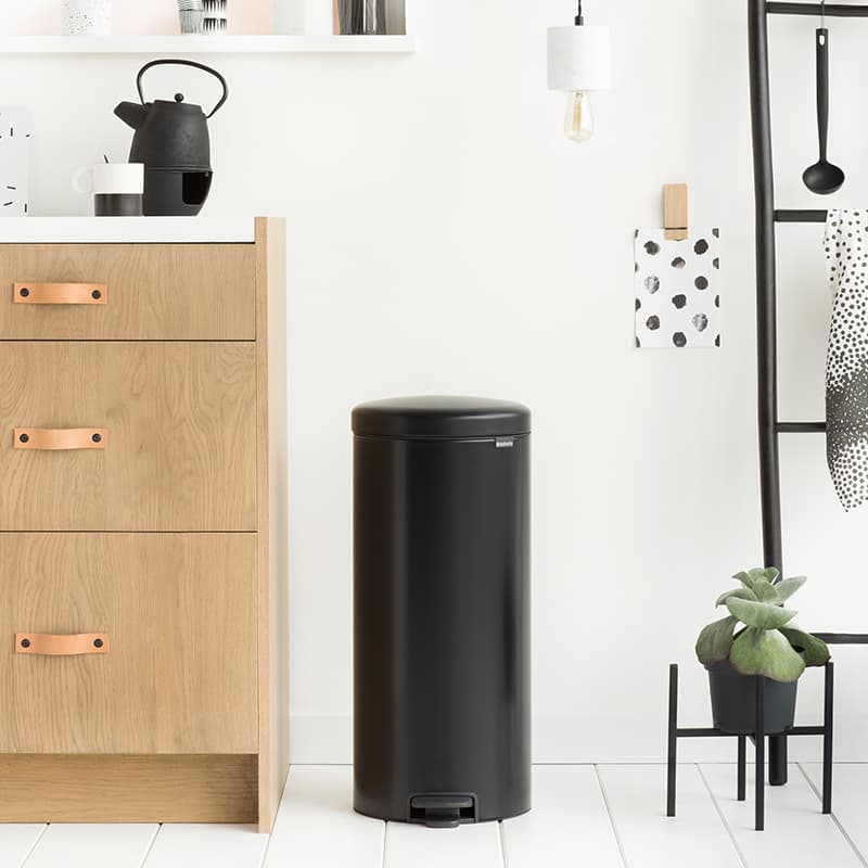 Cubo Newicon Negro Mate - Vista 3