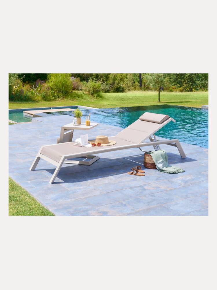 Tumbona Allure Arcilla vista 2
