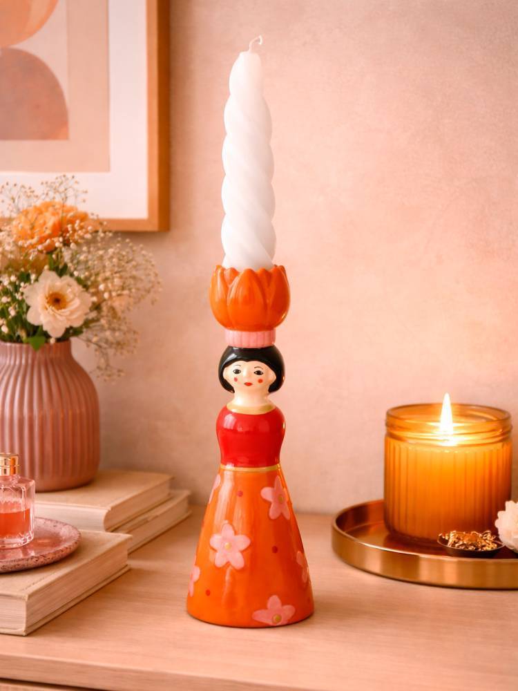 Candelabro Niña Naranja vista 2