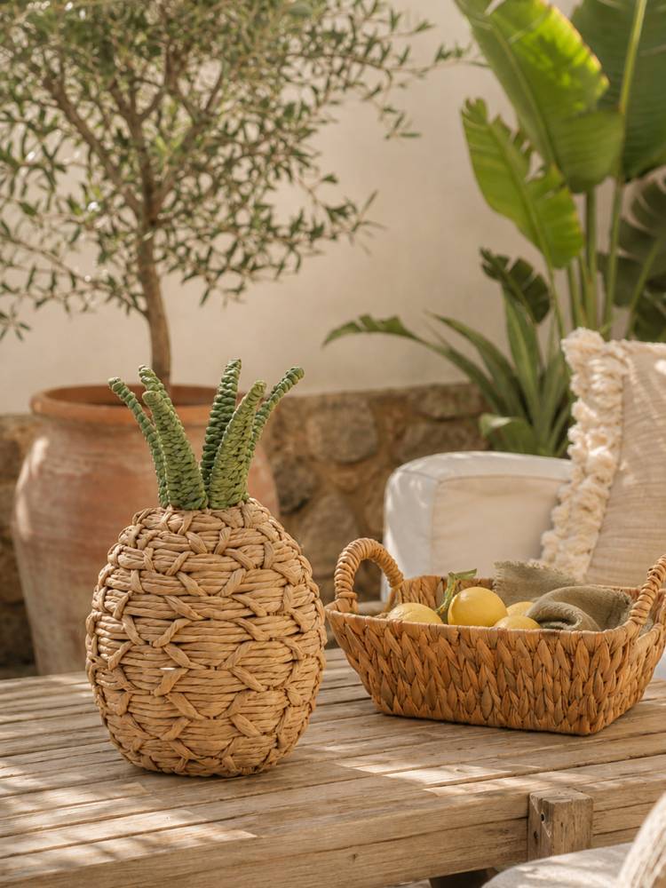 Figura Piña Decorativa vista 2